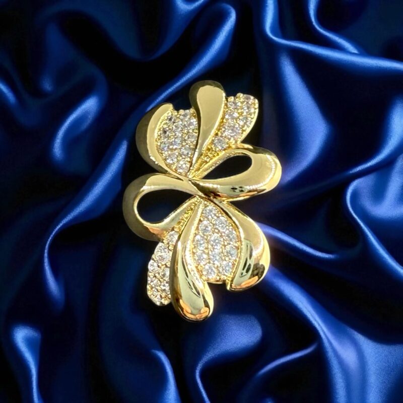 Golden Bow - Image 2