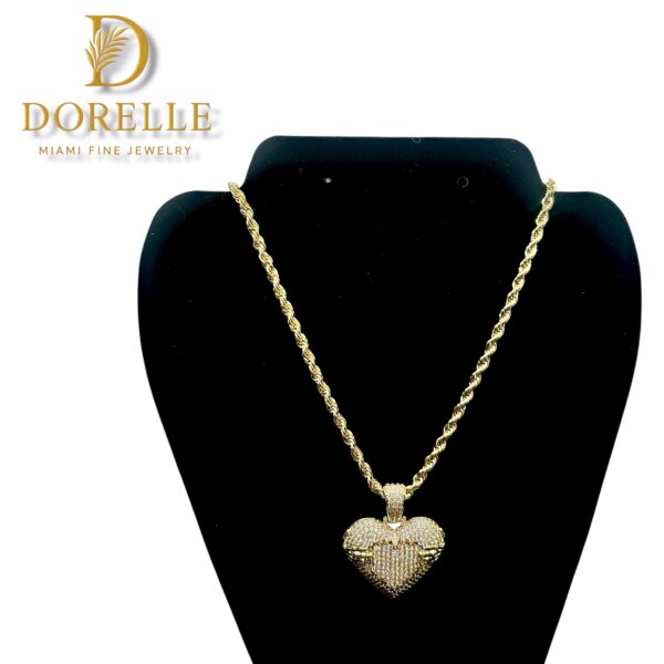 Chain & Pendant