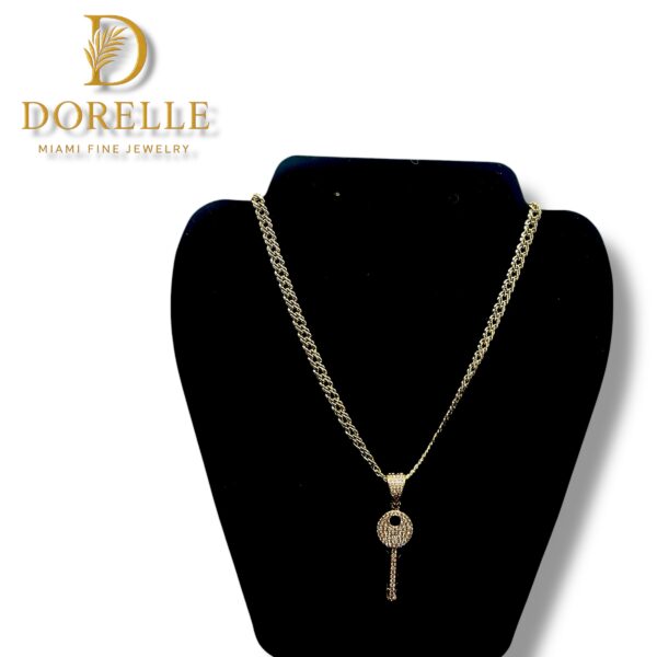 Chain & Pendant