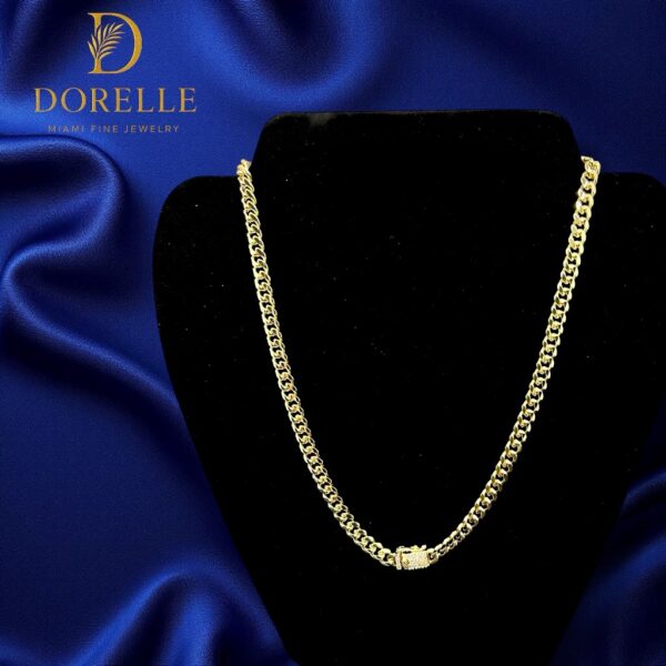 Chain ( Monaco Style)